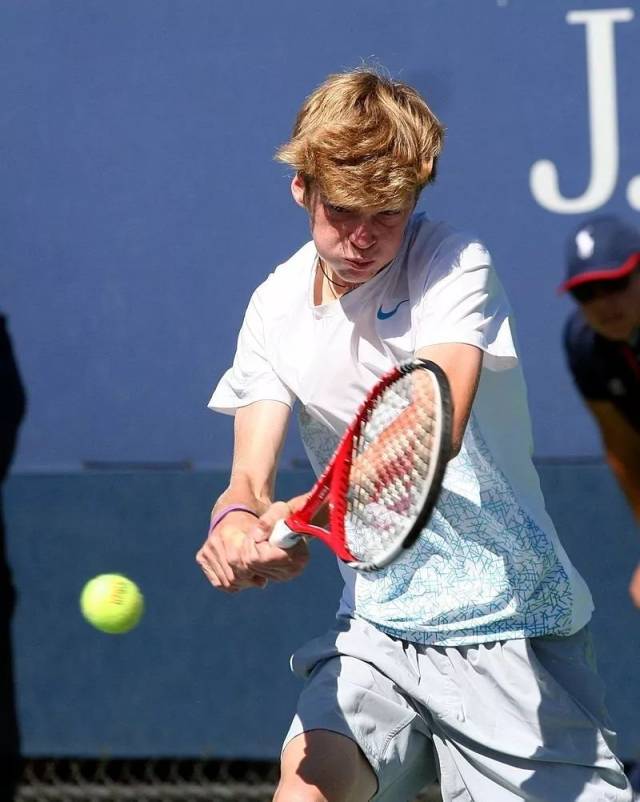 场反应上不 场反应上不