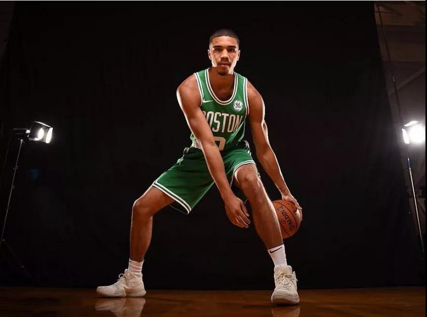 实现历史性 实现历史性