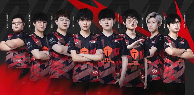 甲赛场上屹 甲赛场上屹